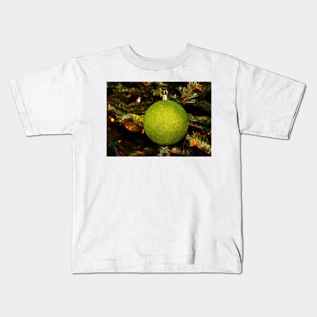 Green Ornament Kids T-Shirt by Cynthia48